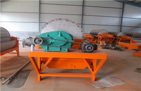 磁選機(jī)，永磁磁選機(jī)，帶式永磁磁選機(jī)，帶式永磁磁選機(jī)為脫水槽創(chuàng)造穩(wěn)定的工作條件!