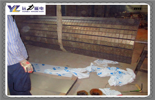 強磁磁選機,強磁磁選機是石英砂除鐵的必備武器_結(jié)構(gòu)原理圖_強磁磁選機是石英砂除鐵的必備武器能選三氧化二鐵嗎? 強磁磁選機,強磁磁選機是石英砂除鐵的必備武器_結(jié)構(gòu)原理圖_強磁磁選機是石英砂除鐵的必備武器能選三氧化二鐵嗎?