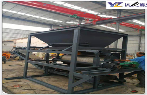 輥磨磁選機(jī), 高壓輥磨磁選機(jī)的優(yōu)劣如何區(qū)別_鐵礦選礦 高壓輥磨磁選機(jī)的優(yōu)劣如何區(qū)別磁場一般為多少_磁塊如何排列 輥磨磁選機(jī), 高壓輥磨磁選機(jī)的優(yōu)劣如何區(qū)別_鐵礦選礦 高壓輥磨磁選機(jī)的優(yōu)劣如何區(qū)別磁場一般為多少_磁塊如何排列