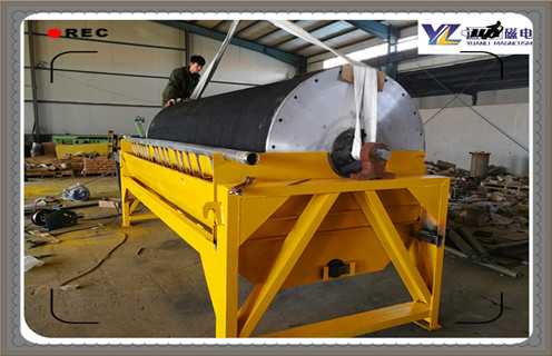 濕式磁選機(jī),實(shí)用性強(qiáng)的磁選機(jī)設(shè)備當(dāng)屬濕式磁選機(jī)_釩鈦鐵礦實(shí)用性強(qiáng)的磁選機(jī)設(shè)備當(dāng)屬濕式磁選機(jī)型號參數(shù)及磁場強(qiáng)度 濕式磁選機(jī),實(shí)用性強(qiáng)的磁選機(jī)設(shè)備當(dāng)屬濕式磁選機(jī)_釩鈦鐵礦實(shí)用性強(qiáng)的磁選機(jī)設(shè)備當(dāng)屬濕式磁選機(jī)型號參數(shù)及磁場強(qiáng)度