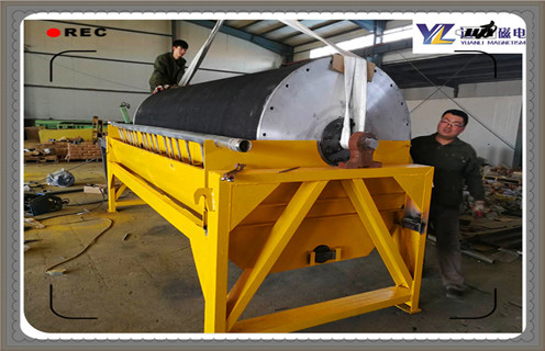 干式磁選機,湖南錳礦干式磁選機_ 湖南錳礦干式磁選機教你如何選擇設(shè)備 干式磁選機,湖南錳礦干式磁選機_ 湖南錳礦干式磁選機教你如何選擇設(shè)備